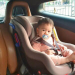 Từ 1/1/2026, loại ô tô nào phải trang bị ghế trẻ em?